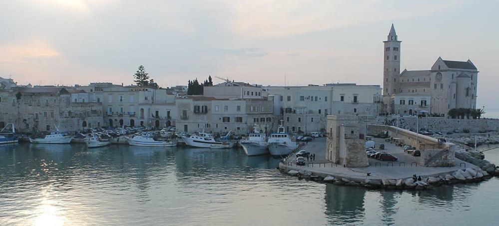Affittacamere La Cattedrale Sul Mare Trani Eksteriør billede